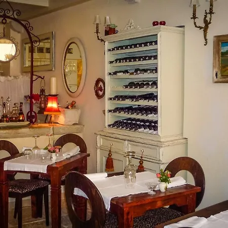 Charming In Heart Of Appartamento