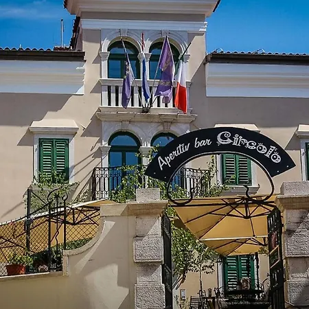 Charming In Heart Of Apartament