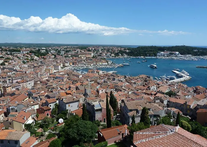 Apartament Charming In Heart Of