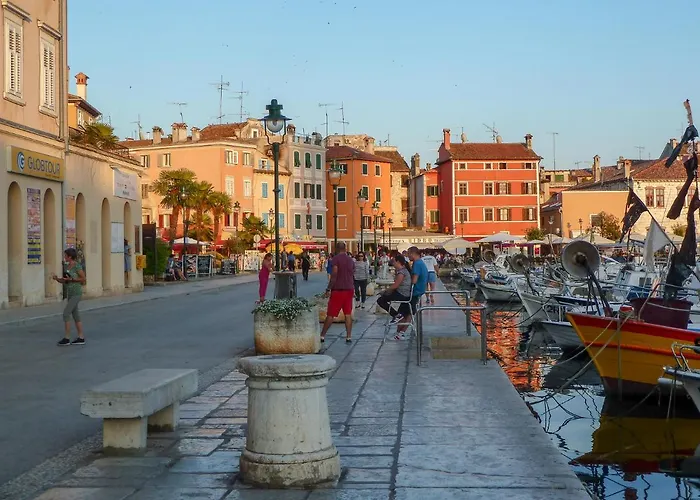 Apartament Charming In Heart Of